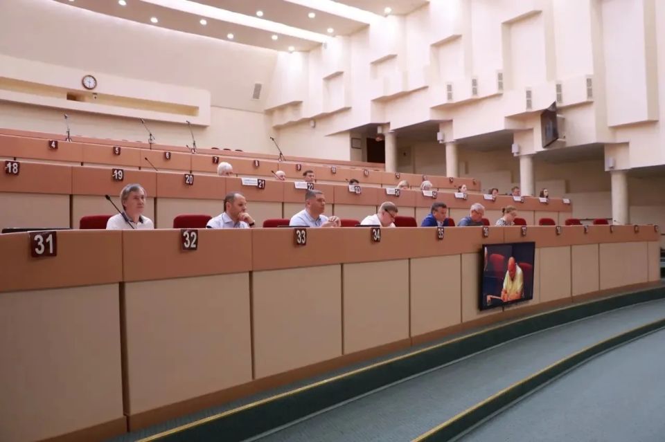 Сегодня состоялись заседания трех комитетов Сегодня состоялись заседания трех комитетов
