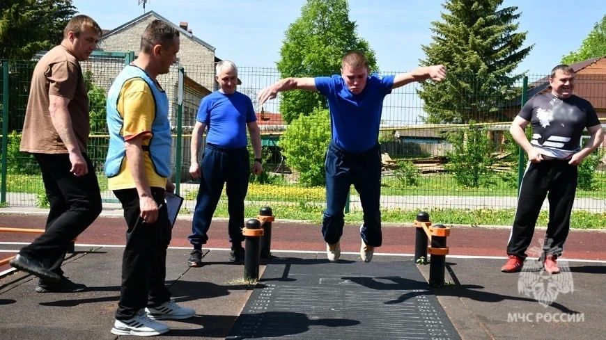 Аткарские пожарные выполнили нормативы ГТО Аткарские пожарные выполнили нормативы ГТО