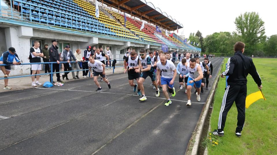 В Саратове на стадионе «Динамо» состоялся чемпионат по легкой атлетике среди полицейских