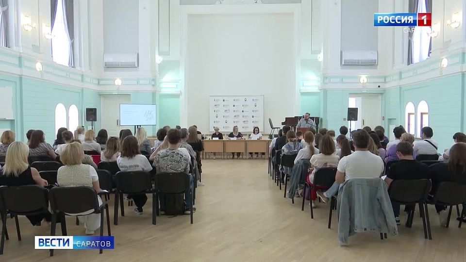 В Областной универсальной научной библиотеке состоялось торжественное мероприятие, посвященное 5-летию деятельности реготделения Президентского фонда культурных инициатив