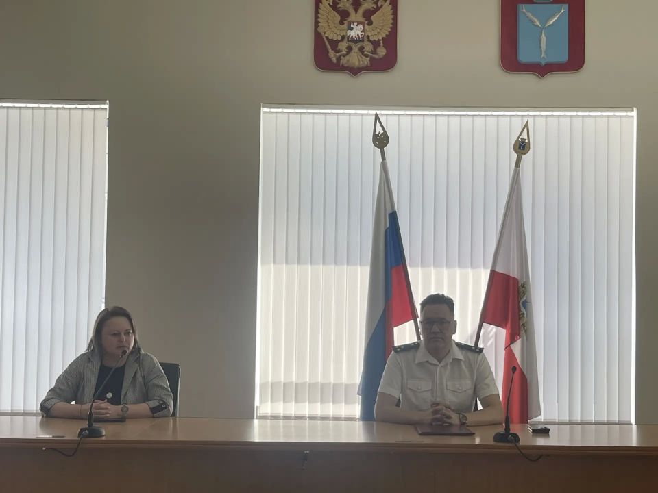 В Саратовском межрегиональном центре профессионального обучения прокурорских работников и федеральных государственных гражданских служащих при участии Уполномоченного по правам ребенка в Саратовской области открылись курсы...