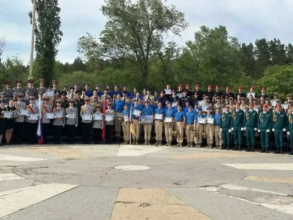 Отряд «Расковцы» бронзовые призеры регионального этапа Всероссийской военнопатриотической игры «Зарница 2.0» Отряд «Расковцы» бронзовые призеры регионального этапа Всероссийской военнопатриотической игры «Зарница 2.0»