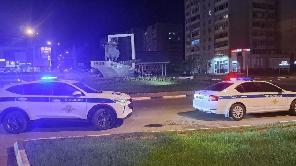В Энгельсе полиция провела очередной ночной рейд по мототранспорту В Энгельсе полиция провела очередной ночной рейд по мототранспорту