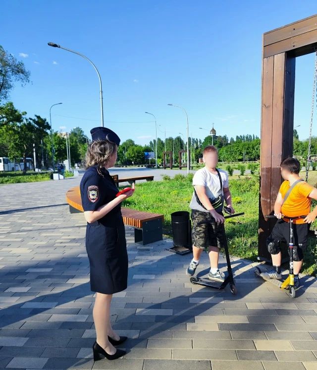 Комиссия по делам несовершеннолетних провела очередной рейд, направленный на правила поведения в общественном месте Комиссия по делам несовершеннолетних провела очередной рейд, направленный на правила поведения в общественном месте