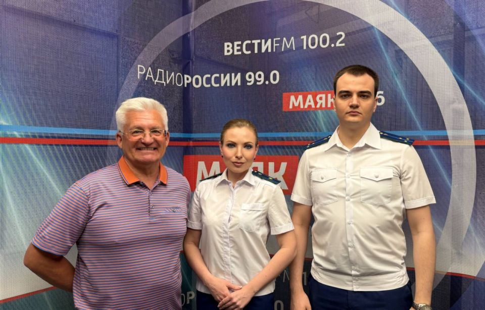 В эфире ГТРК «Радио России Саратов» в очередном выпуске программы «Жить по закону» работники прокуратуры разъяснили закон