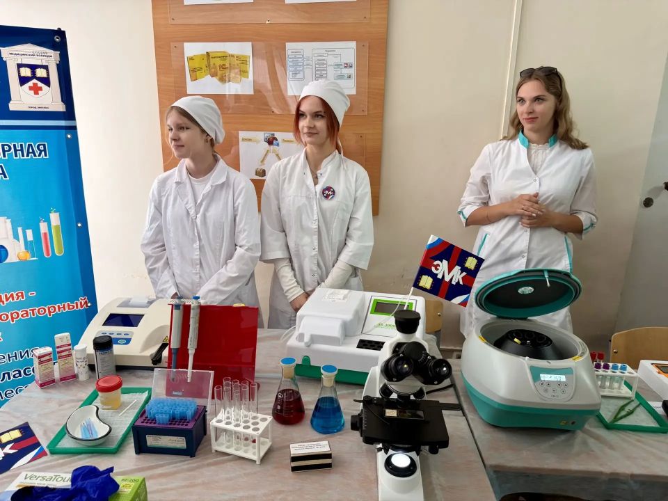 Принял участие в ежегодной ярмарке образовательных организаций высшего и среднего образования, которая прошла на базе Поволжского кооперативного института (филиала) Российского университета кооперации Принял участие в ежегодной ярмарке образовательных организаций высшего и среднего образования, которая прошла на базе Поволжского кооперативного института (филиала) Российского университета кооперации