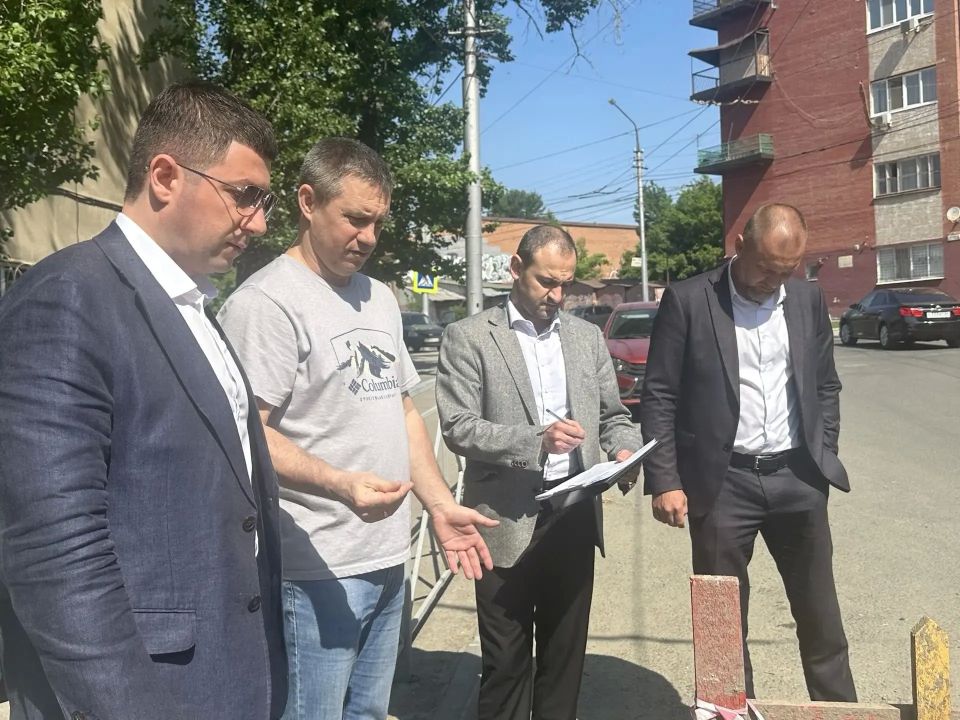 В ходе контроля за проведением земляных работ выявлены нарушения В ходе контроля за проведением земляных работ выявлены нарушения
