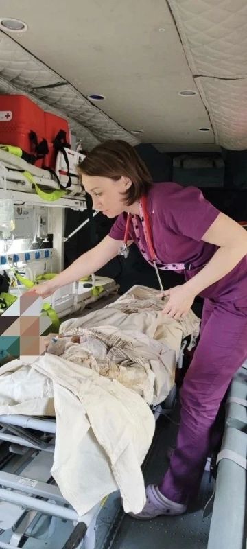 Ребенка с сильными ожогами после удара током вертолетом из Саратова доставили в Нижний Новгород