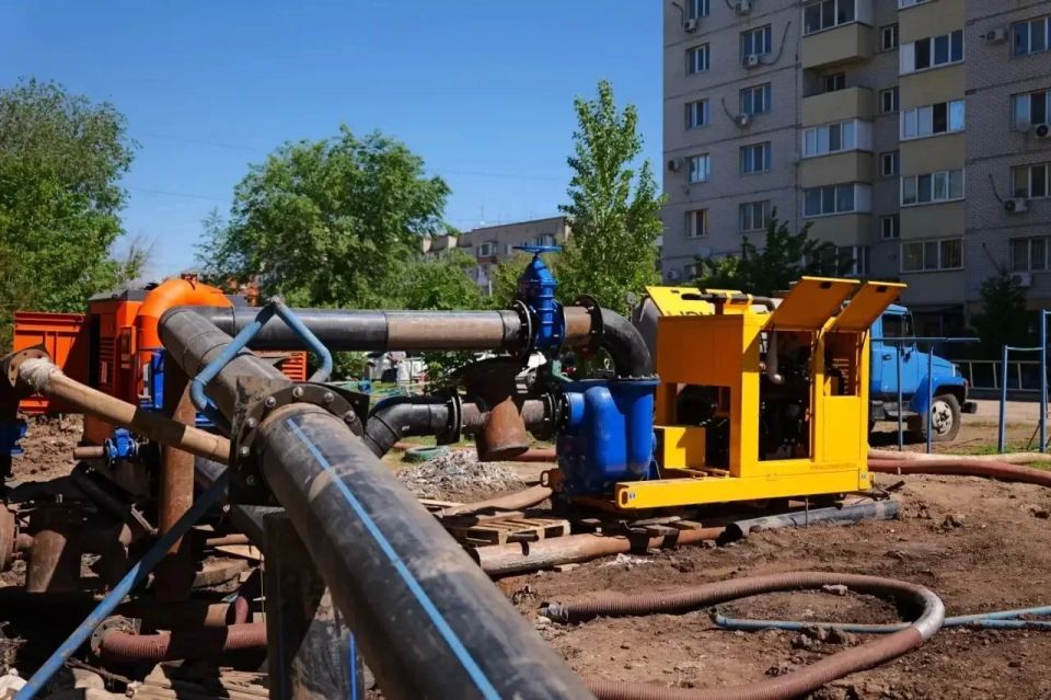 Роман Бусаргин: Аварийно-восстановительные работы на канализационном коллекторе в Энгельсе Роман Бусаргин: Аварийно-восстановительные работы на канализационном коллекторе в Энгельсе