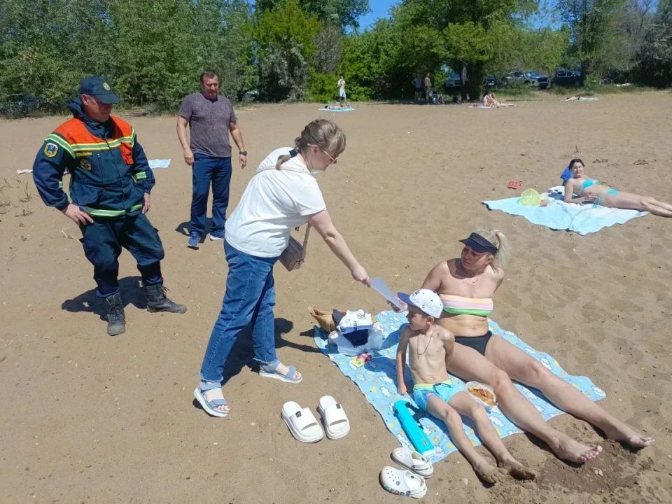 Сегодня в Балаково прошел профилактический рейд по безопасному поведению на воде Сегодня в Балаково прошел профилактический рейд по безопасному поведению на воде