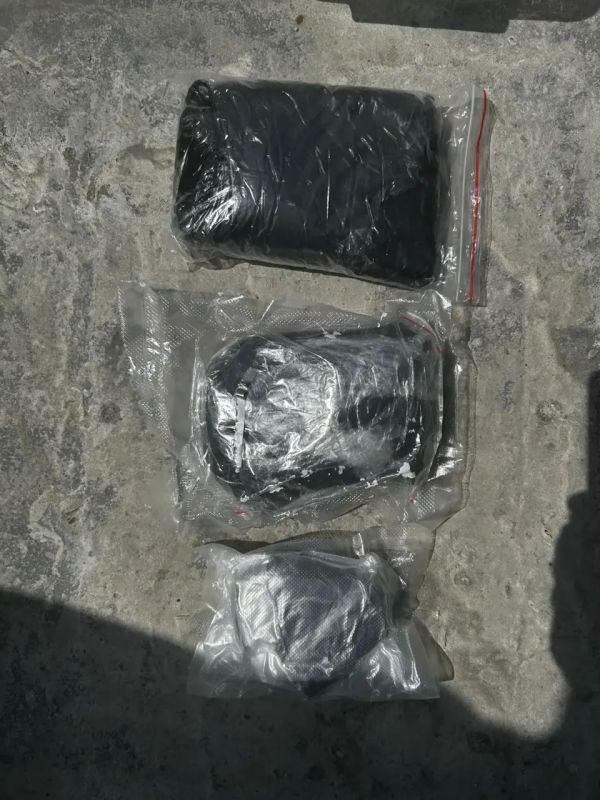 В Саратове оперативники наркоконтроля изъяли свыше трех килограммов различных наркотиков В Саратове оперативники наркоконтроля изъяли свыше трех килограммов различных наркотиков