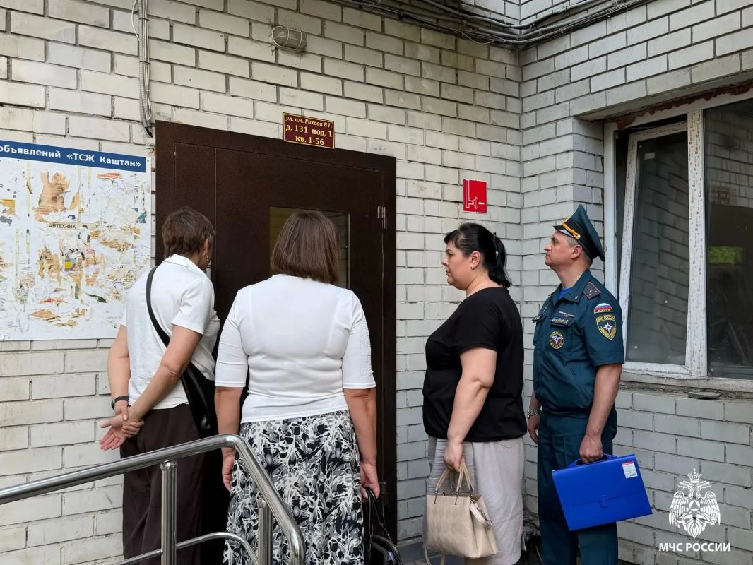 Главный инструмент предупреждения пожаров - профилактическая работа Главный инструмент предупреждения пожаров - профилактическая работа