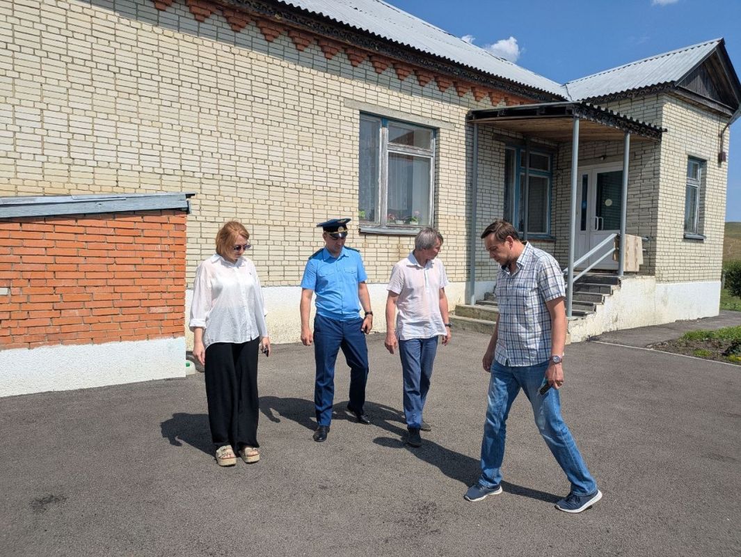 Инспекция на дворы образовательных учреждений сел Вольского района Инспекция на дворы образовательных учреждений сел Вольского района