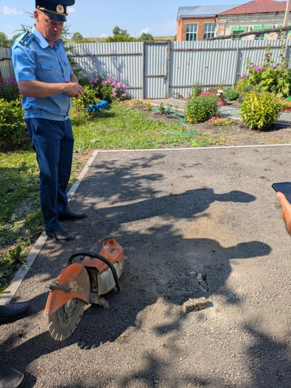 Прокурорская проверка в Хвалынском районе с участием “Дорожного контроля” Прокурорская проверка в Хвалынском районе с участием “Дорожного контроля”