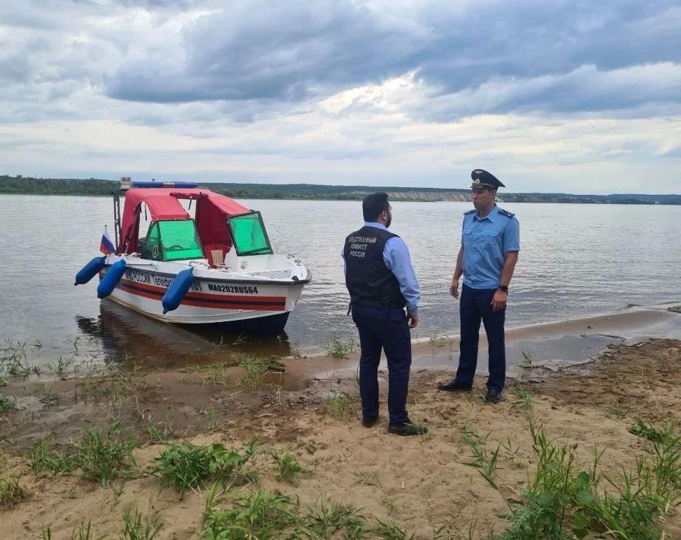 Ребёнка унесло течением во время купания в Волге в Саратовской области — пытавшийся спасти его отец утонул вместе с сыном