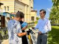 Движение на средствах индивидуальной мобильности под запрещающие знаки не допускается