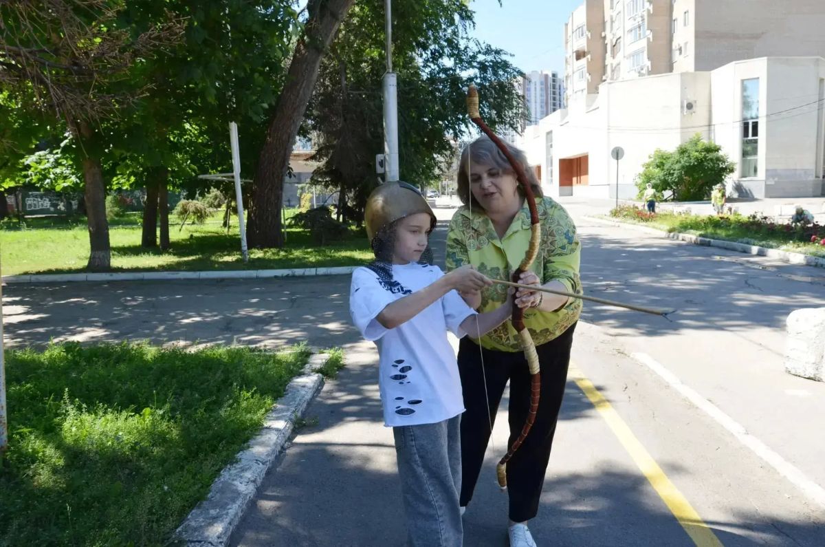 Более 3000 детей приняли участие в работе летних культурно-оздоровительных центров «Место притяжения» в Энгельсском районе Более 3000 детей приняли участие в работе летних культурно-оздоровительных центров «Место притяжения» в Энгельсском районе