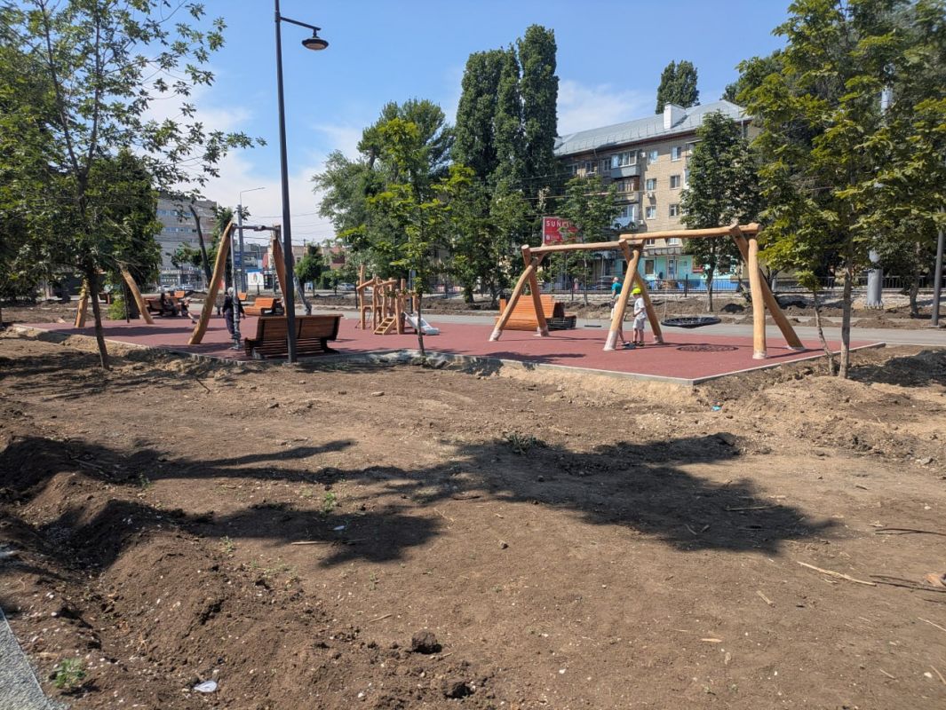 Реконструкция сквера на Астраханской: отдых под пеклом Реконструкция сквера на Астраханской: отдых под пеклом