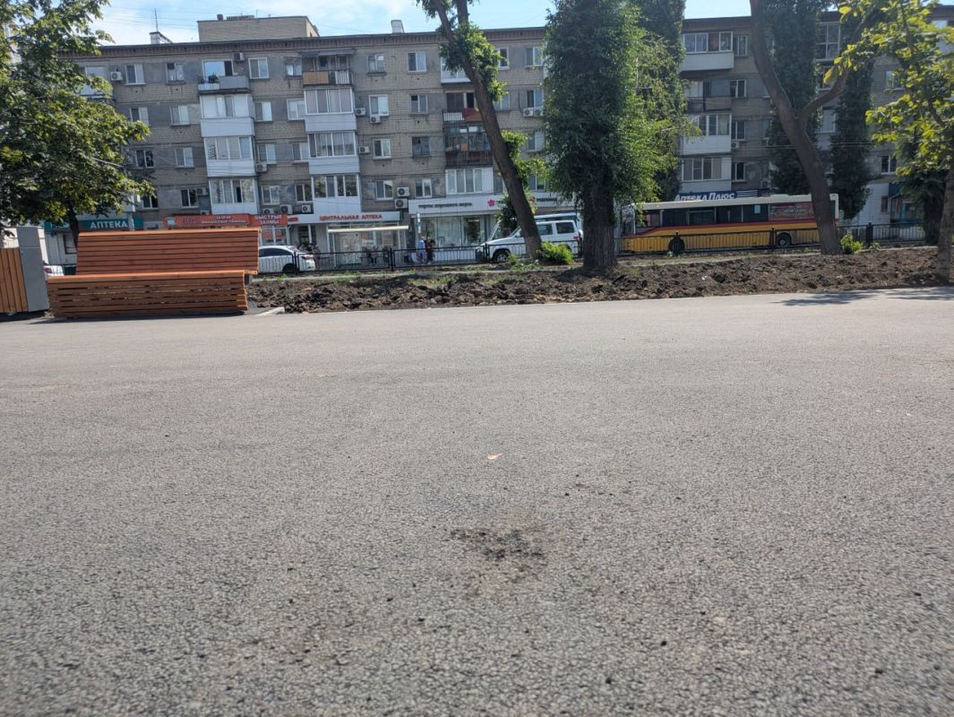 Реконструкция сквера на Астраханской: отдых под пеклом Реконструкция сквера на Астраханской: отдых под пеклом
