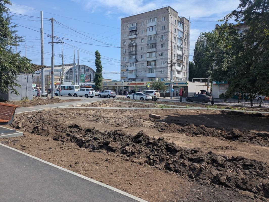 Реконструкция сквера на Астраханской: отдых под пеклом Реконструкция сквера на Астраханской: отдых под пеклом