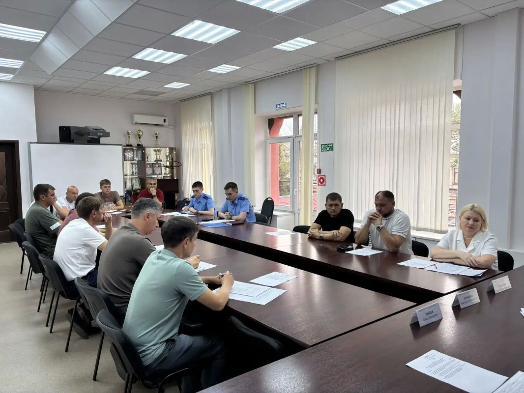 Прокурор Волжского района Саратова Анжелика Романова провела совещание по модернизации коммунальной инфраструктуры в рамках нацпроекта