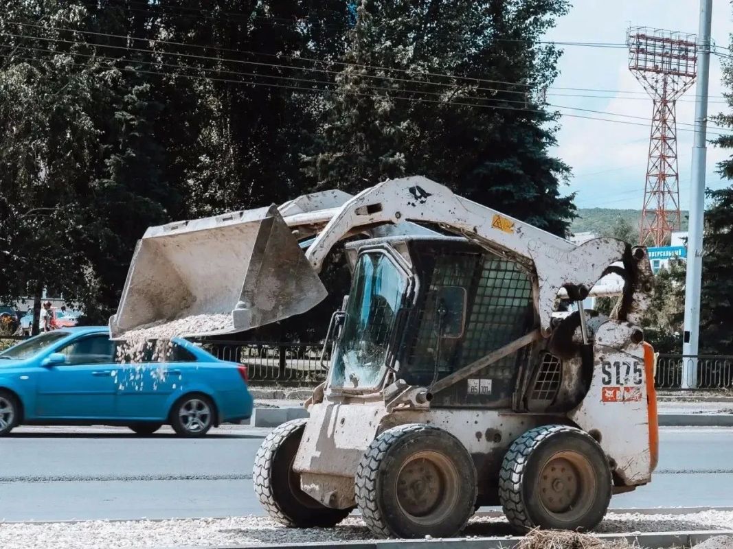 Провёл объезд по проспекту им. 50 лет Октября на участке от остановки «Стрелка» до 3й Дачной в Ленинском районе Провёл объезд по проспекту им. 50 лет Октября на участке от остановки «Стрелка» до 3й Дачной в Ленинском районе