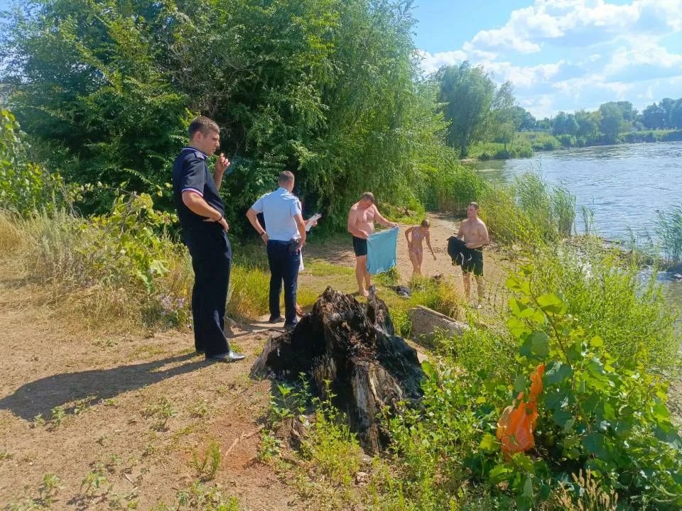 Балаковцам напомнили о правилах поведения на воде Балаковцам напомнили о правилах поведения на воде