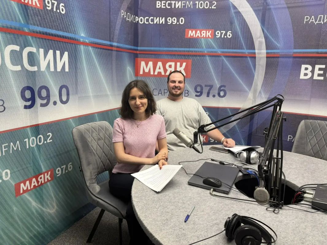 Двадцать второй выпуск еженедельной пятничной радиопрограммы «В седьмом часу» носит название «Зачем мне это знать? Странные рекорды и бесполезные факты»