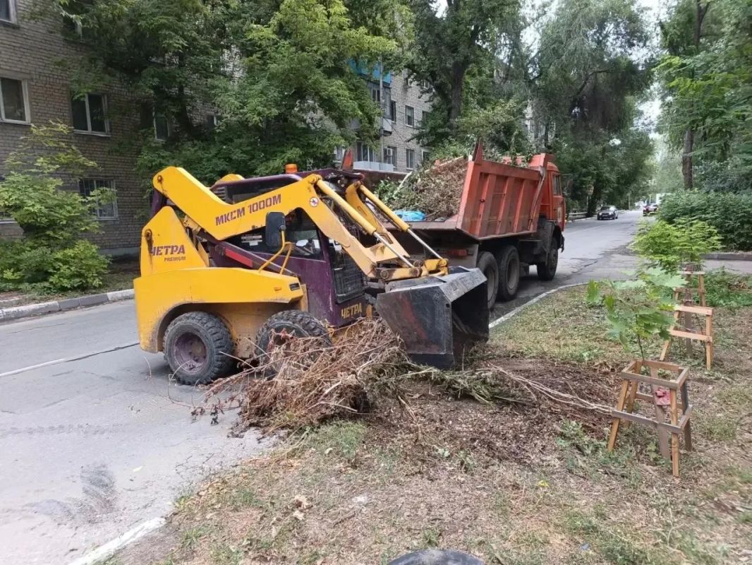 На очередном заседании штаба по благоустройству подвели итоги минувшей недели и определили приоритетные направления в работе на ближайшее время На очередном заседании штаба по благоустройству подвели итоги минувшей недели и определили приоритетные направления в работе на ближайшее время