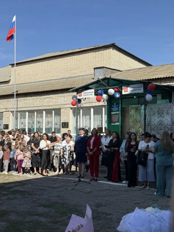 В Красноармейском, Хвалынском, Татищевском и Александрово-Гайском районах прокуроры приняли участие в мероприятиях ко Дню знаний В Красноармейском, Хвалынском, Татищевском и Александрово-Гайском районах прокуроры приняли участие в мероприятиях ко Дню знаний