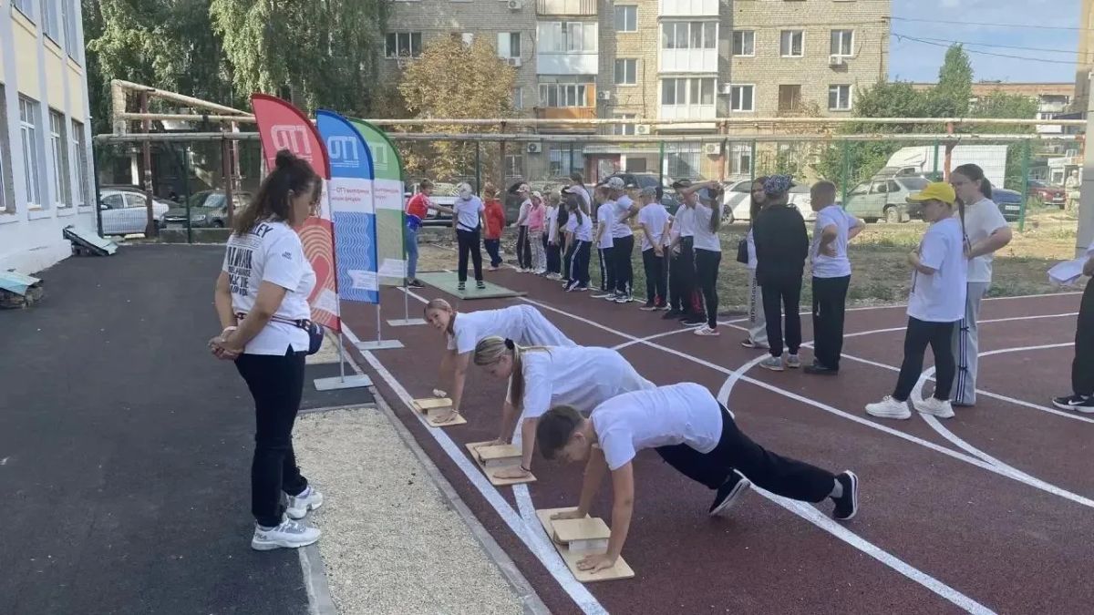 Спортивное ядро СОШ №18 им. А.А. Мыльникова стало центром притяжения для учеников и жителей микрорайона Спортивное ядро СОШ №18 им. А.А. Мыльникова стало центром притяжения для учеников и жителей микрорайона