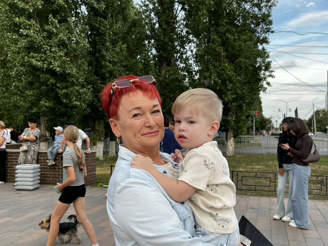 В преддверии Дня города проходит концертная программа «Тебе, любимый город» В преддверии Дня города проходит концертная программа «Тебе, любимый город»