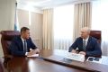 Роман Бусаргин: На встрече с новым исполняющим обязанности министра здравоохранения области Виталием Луцетом обсудили первоочередные задачи, которые стоят перед ведомством