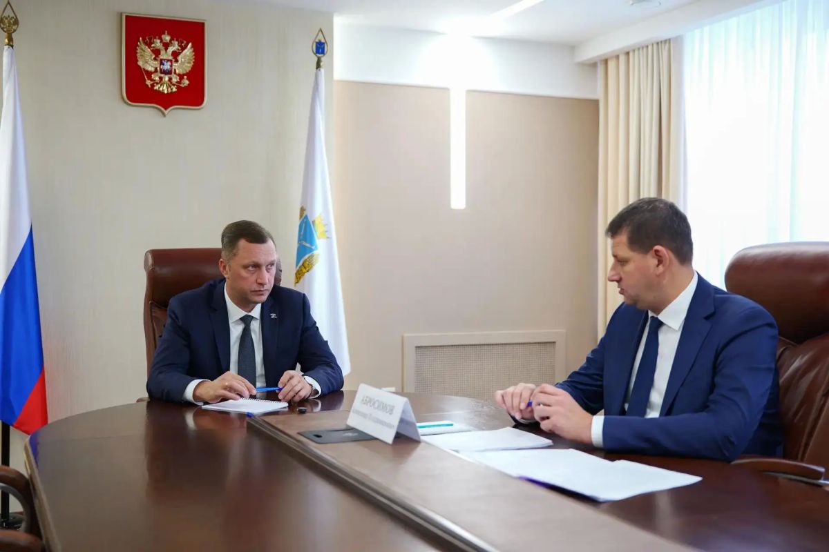 Роман Бусаргин: В Саратовской области стартовал первый шахматный турнир для детей на Кубок Губернатора Роман Бусаргин: В Саратовской области стартовал первый шахматный турнир для детей на Кубок Губернатора