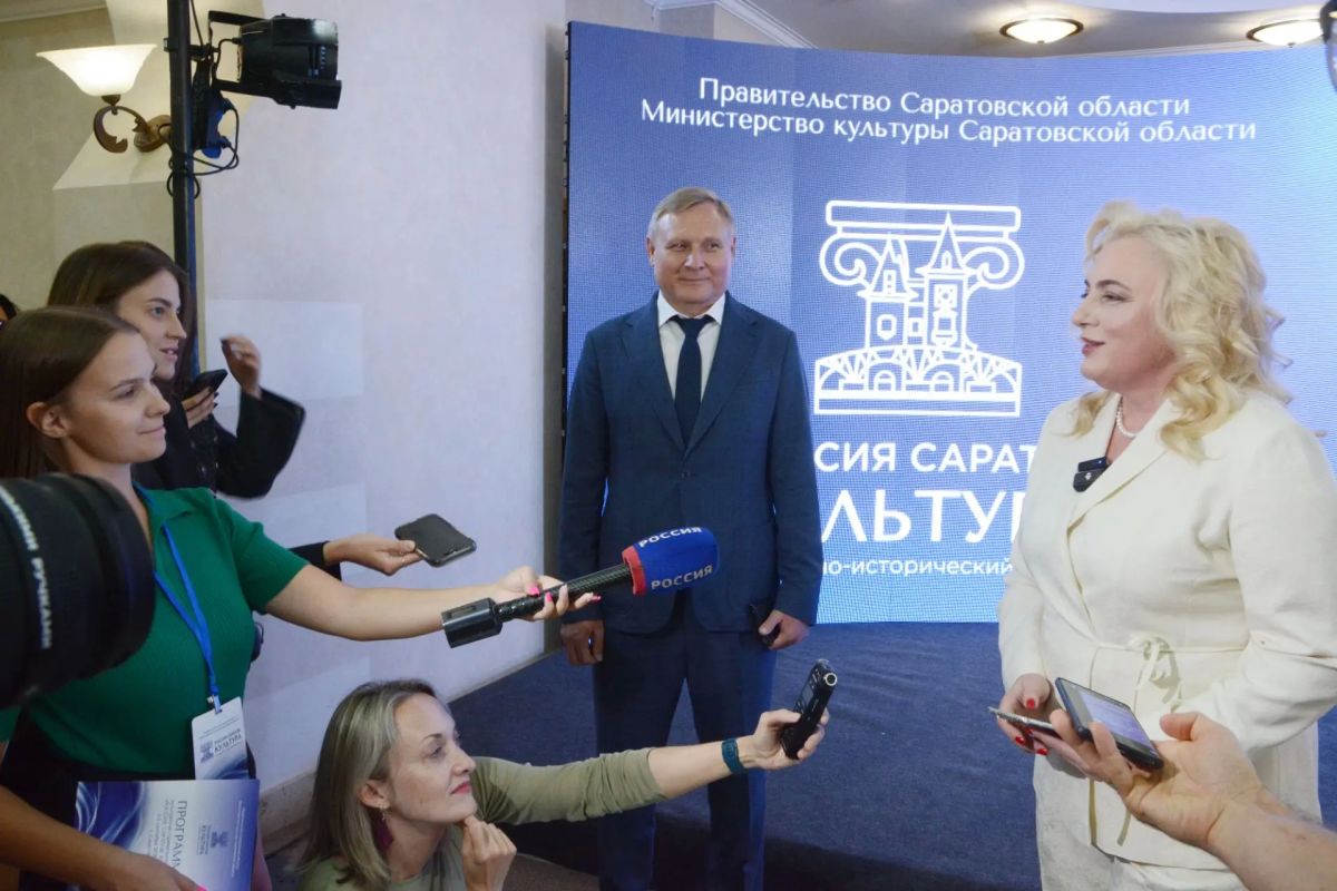 Народный артист России Евгений Миронов пожелал процветания Саратовской области Народный артист России Евгений Миронов пожелал процветания Саратовской области