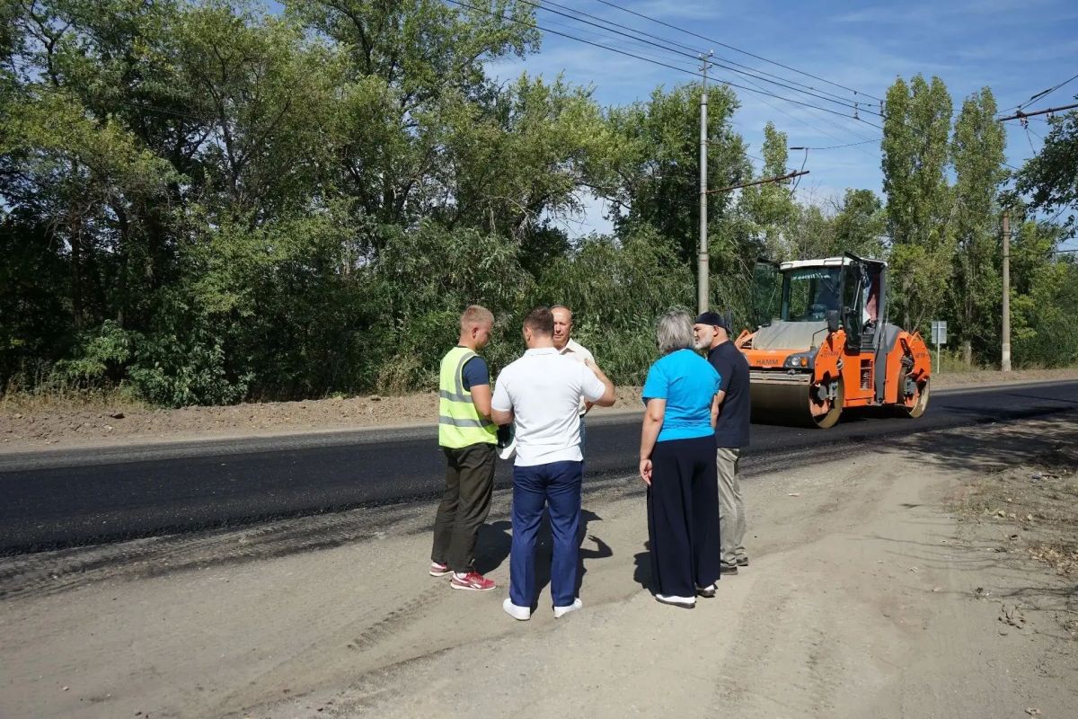 Подъезд к городу Балаково ремонтируют с опережением на год Подъезд к городу Балаково ремонтируют с опережением на год
