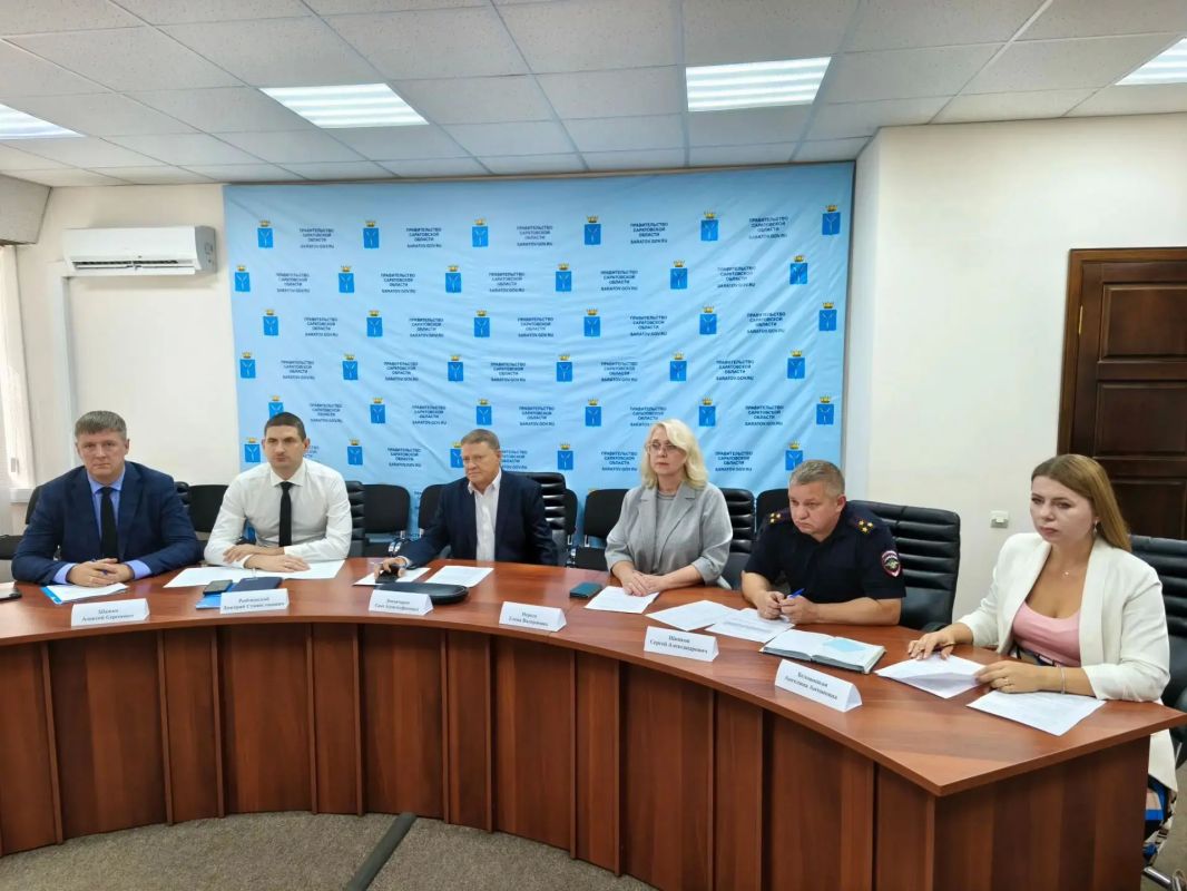 В Правительстве области состоялось совещание с главами муниципальных районов и округов