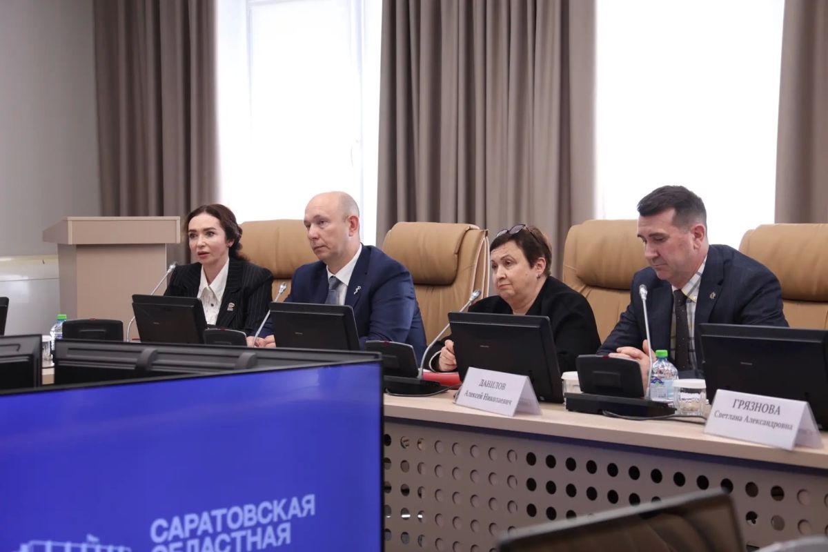 Депутаты призвали ускорить поставку вакцины от гриппа Депутаты призвали ускорить поставку вакцины от гриппа