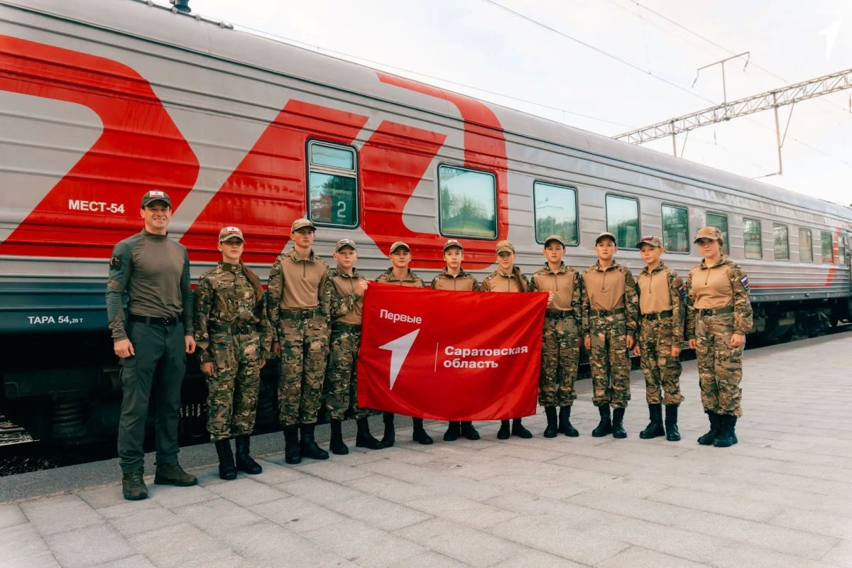 НА ПУТИ К ПОБЕДЕ. Отряд «Воин Поволжья» из Татищевского района отправился на второй заезд финала Всероссийской военно-патриотической игры «Зарница 2.0». В Волгоградской области соберутся 24 отряда средней возрастной...
