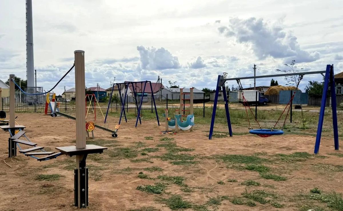 В селах Энгельсского района обновляют общественные пространства В селах Энгельсского района обновляют общественные пространства