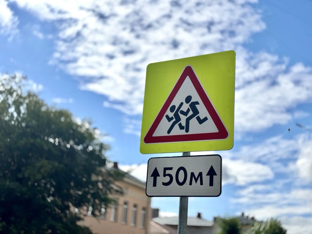 В августе в Саратове установили 601 дорожный знак В августе в Саратове установили 601 дорожный знак