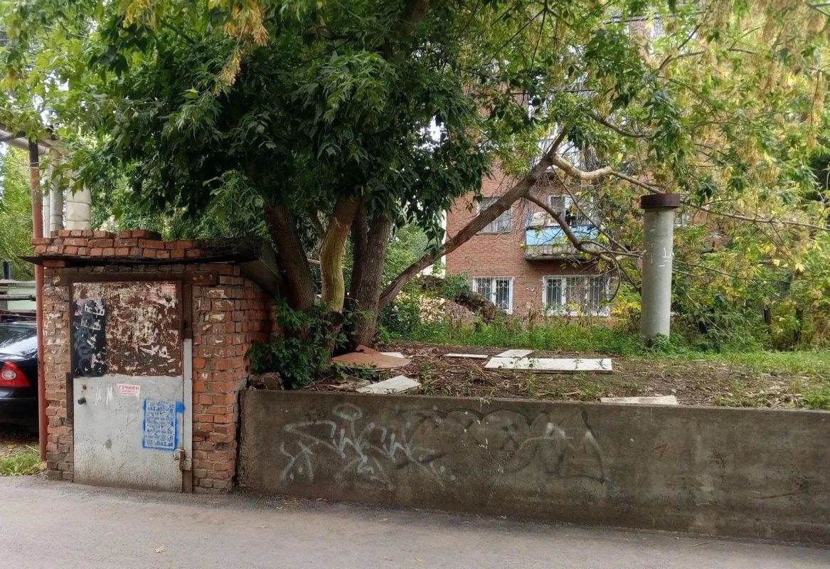 Специалисты управления муниципального контроля и административной практики ведут системную работу по пресечению нанесения несанкционированных надписей и граффити Специалисты управления муниципального контроля и административной практики ведут системную работу по пресечению нанесения несанкционированных надписей и граффити