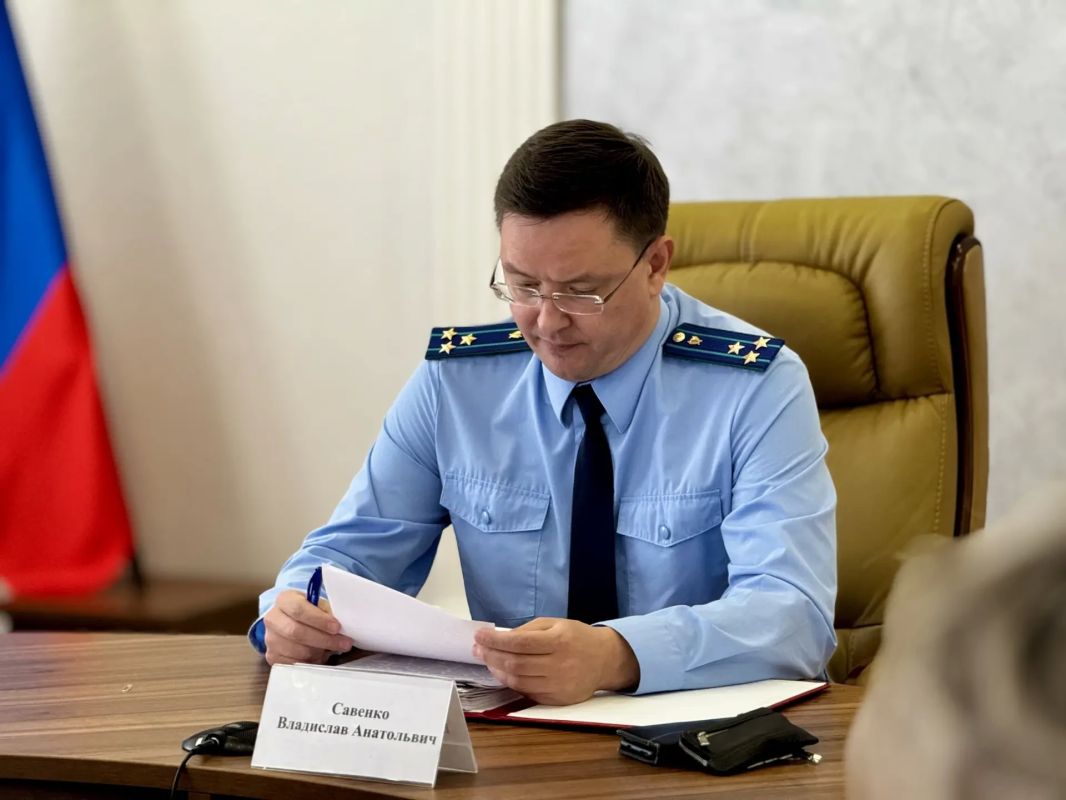 В прокуратуре Саратовской области обсудили результаты работы по обеспечению законности при реализации национальных проектов В прокуратуре Саратовской области обсудили результаты работы по обеспечению законности при реализации национальных проектов