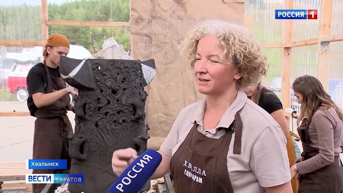 В Хвалынске проходит фестиваль гончарного мастерства, на который съехались творцы из нескольких регионов