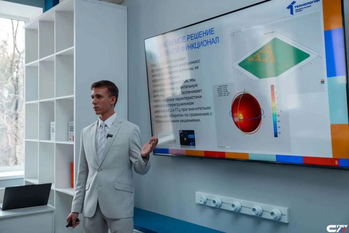 Инженеры нового поколения приступили к обучению в центре НПП «Алмаз» на базе Политеха Инженеры нового поколения приступили к обучению в центре НПП «Алмаз» на базе Политеха