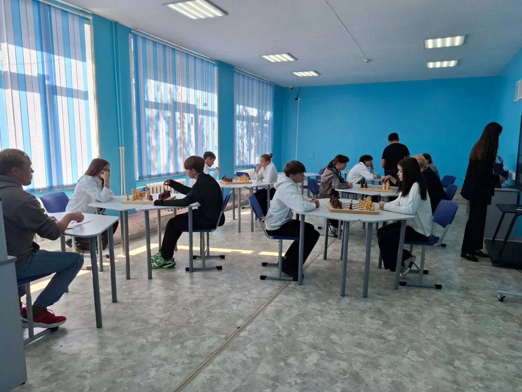 Шахматный турнир на Кубок губернатора Саратовской области набирает обороты! Шахматный турнир на Кубок губернатора Саратовской области набирает обороты!