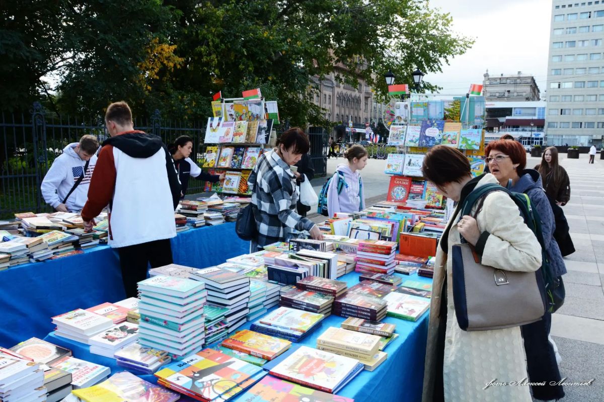 Приняла участие в открытии Международной книжной ярмаркифестиваля «Волжская волна 2026» на улице Волжская — и могу с уверенностью сказать: это событие, которое формирует культурную карту региона Приняла участие в открытии Международной книжной ярмаркифестиваля «Волжская волна 2026» на улице Волжская — и могу с уверенностью сказать: это событие, которое формирует культурную карту региона