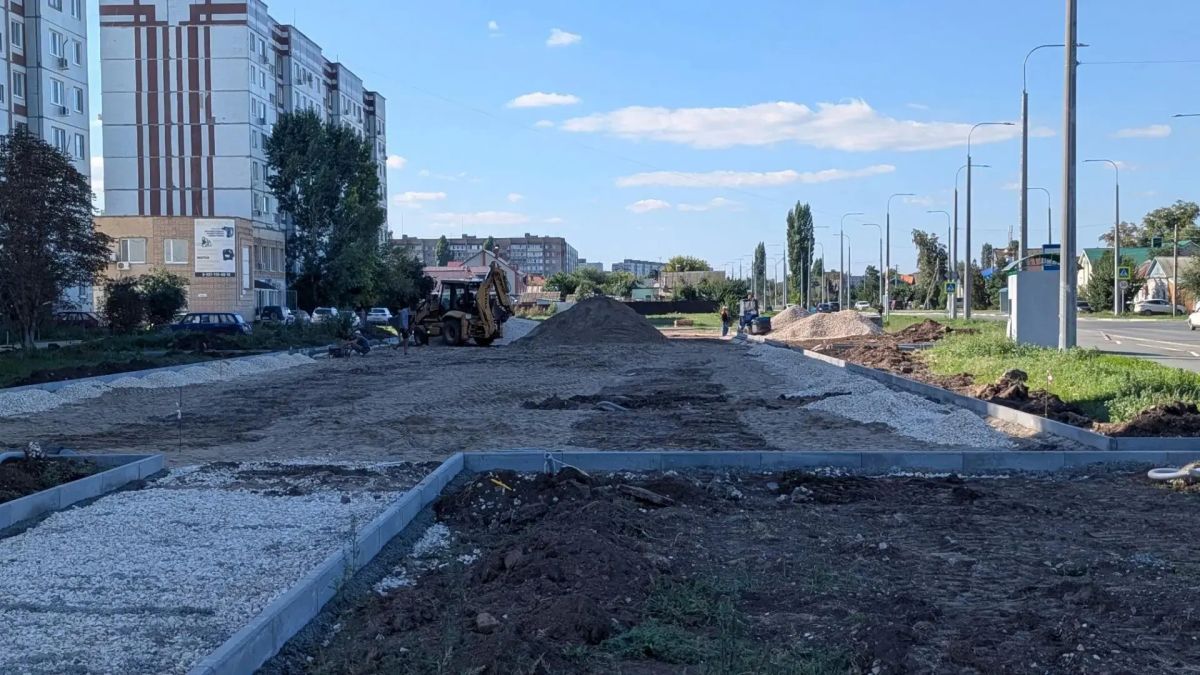 В Сиреневом сквере продолжаются работы по благоустройству В Сиреневом сквере продолжаются работы по благоустройству