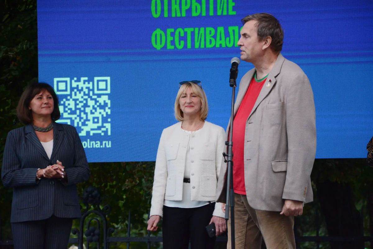 Приняла участие в открытии Международной книжной ярмаркифестиваля «Волжская волна 2026» на улице Волжская — и могу с уверенностью сказать: это событие, которое формирует культурную карту региона Приняла участие в открытии Международной книжной ярмаркифестиваля «Волжская волна 2026» на улице Волжская — и могу с уверенностью сказать: это событие, которое формирует культурную карту региона