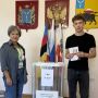#ЕДГ2026. На участках Энгельсского района — много тех, кто голосует впервые! Сегодня на избирательных участках ЭМР особенно заметно молодёжь